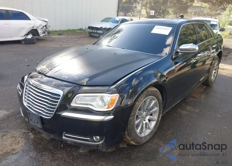 2012 Chrysler 300 Limited z USA, uszkodzony, nr VIN 2C3CCACG7CH289028